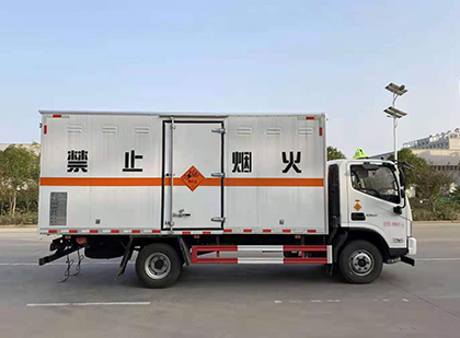东辽爆破器材运输车
